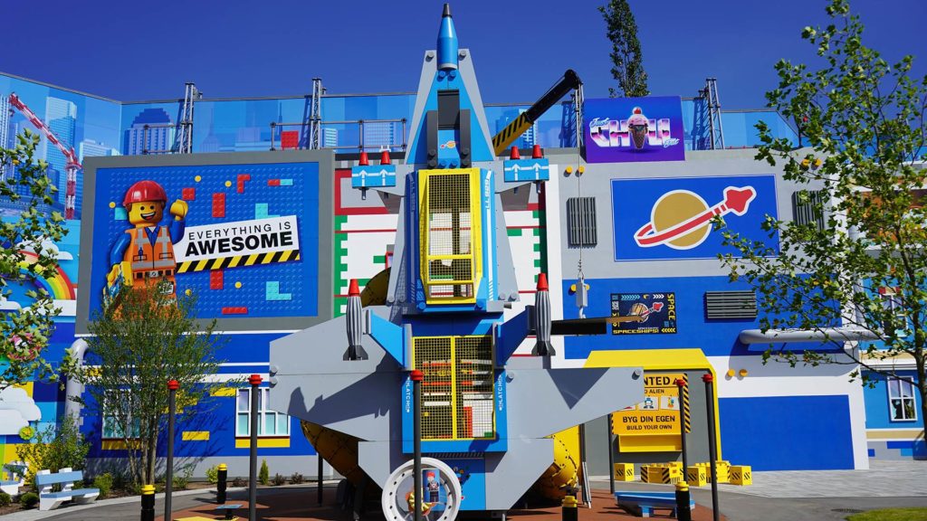 Legoland Ride Benny's Playship