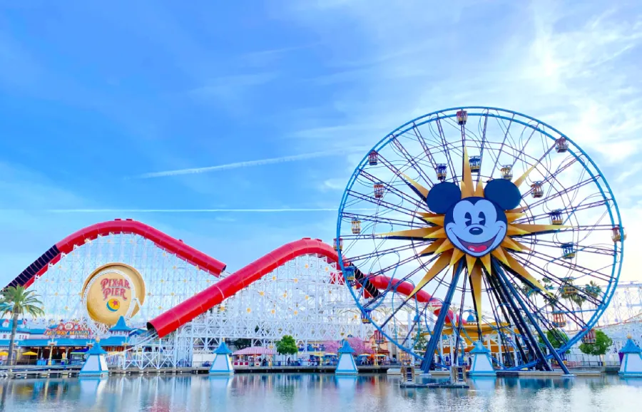 Pixar Pal-A-Round - Swinging
